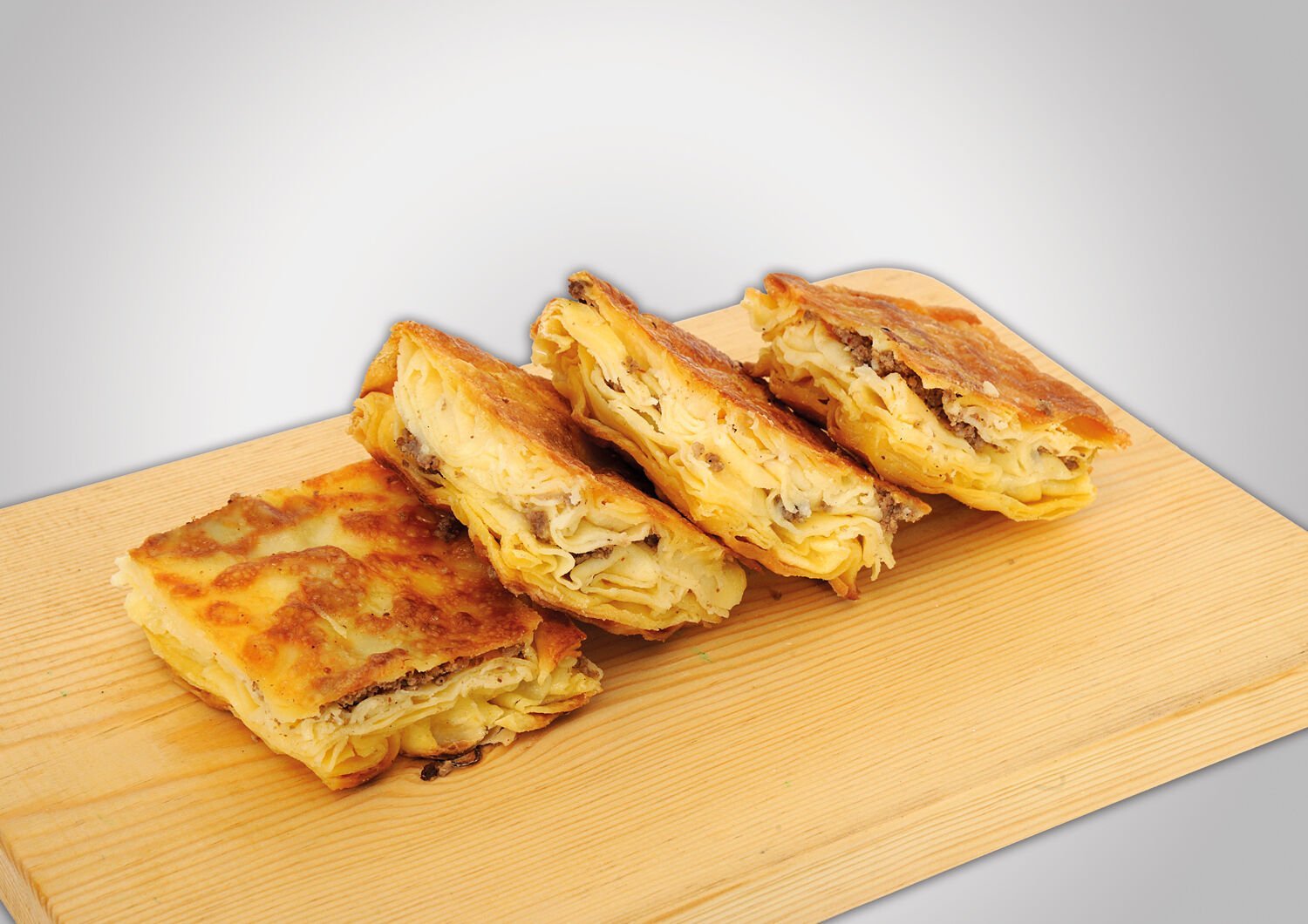 GLÜTENSİZ KIYMALI SU BÖREĞİ 300 GR