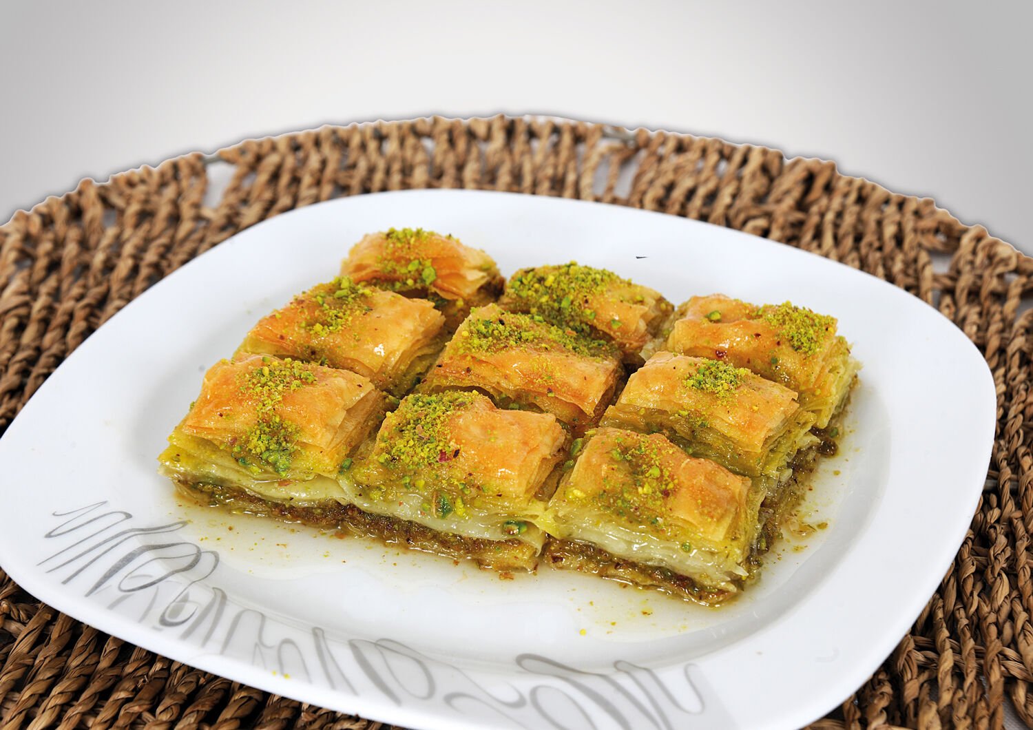 GLÜTENSİZ FISTIKLI BAKLAVA 300 GR